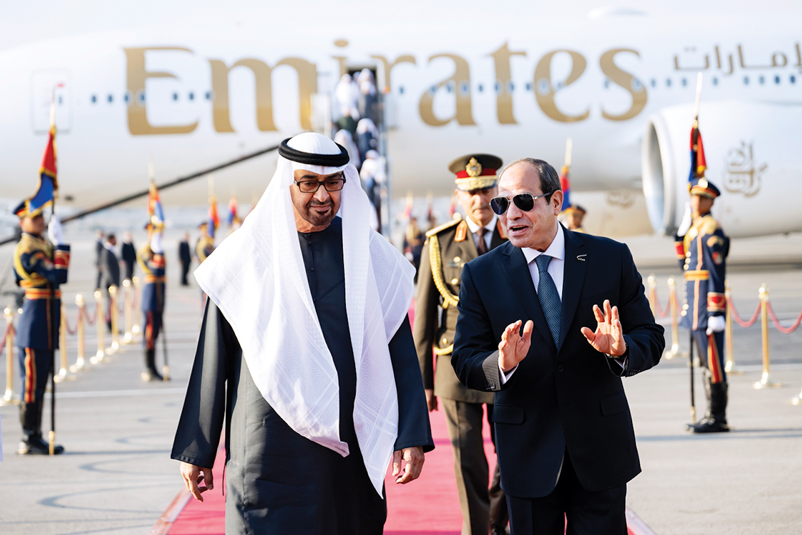 رئيس دولة الإمارات والرئيس المصري يناقشان في القاهرة العلاقات الأخوية والتطورات في المنطقة